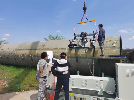 NCR machine can do the grinding and repairment work of wind power blades in outdoor and wind farm blades